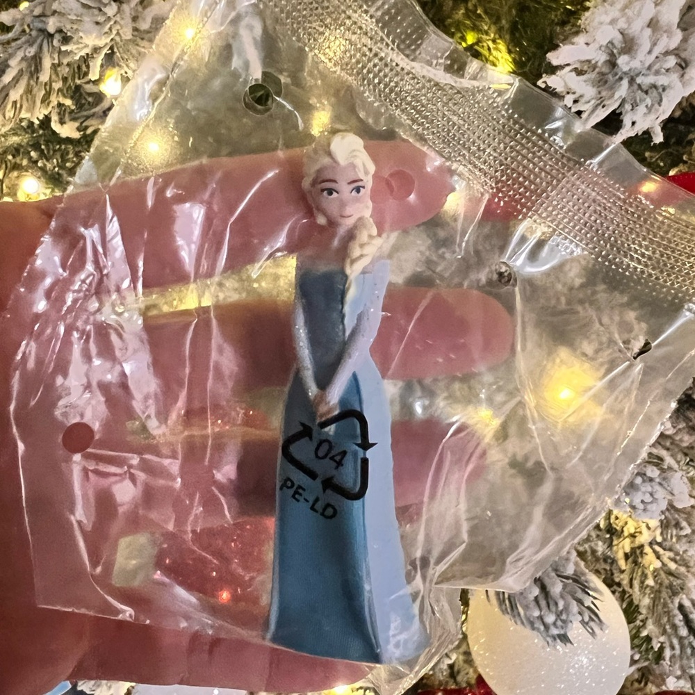 Frozen Character Blue Figurine